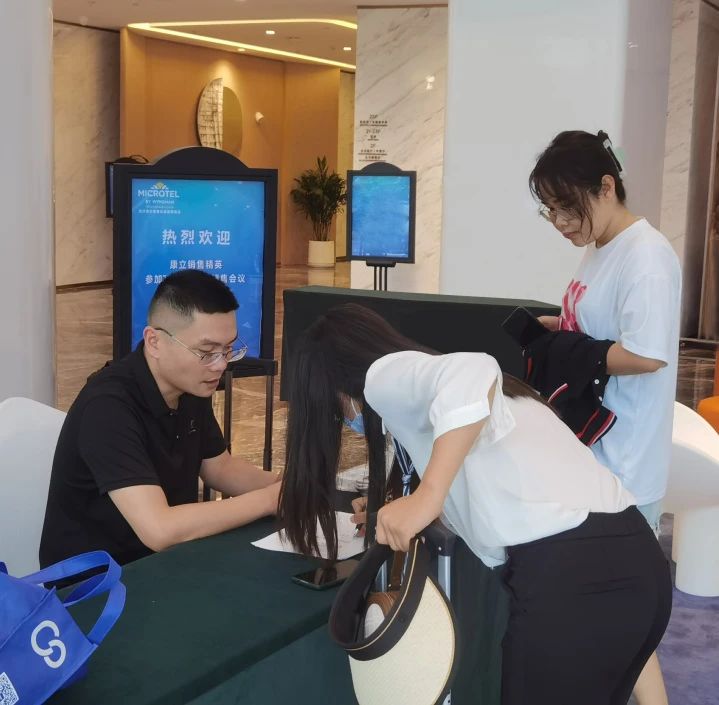 ��è����