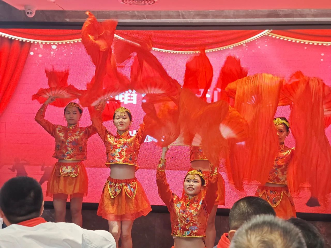 ��è����